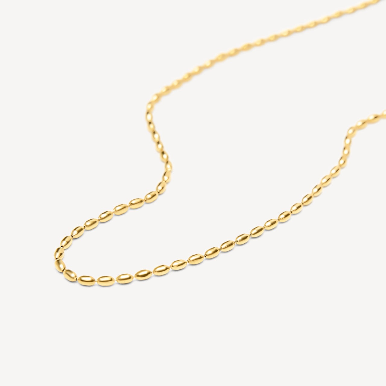 Collar de punto ovalado